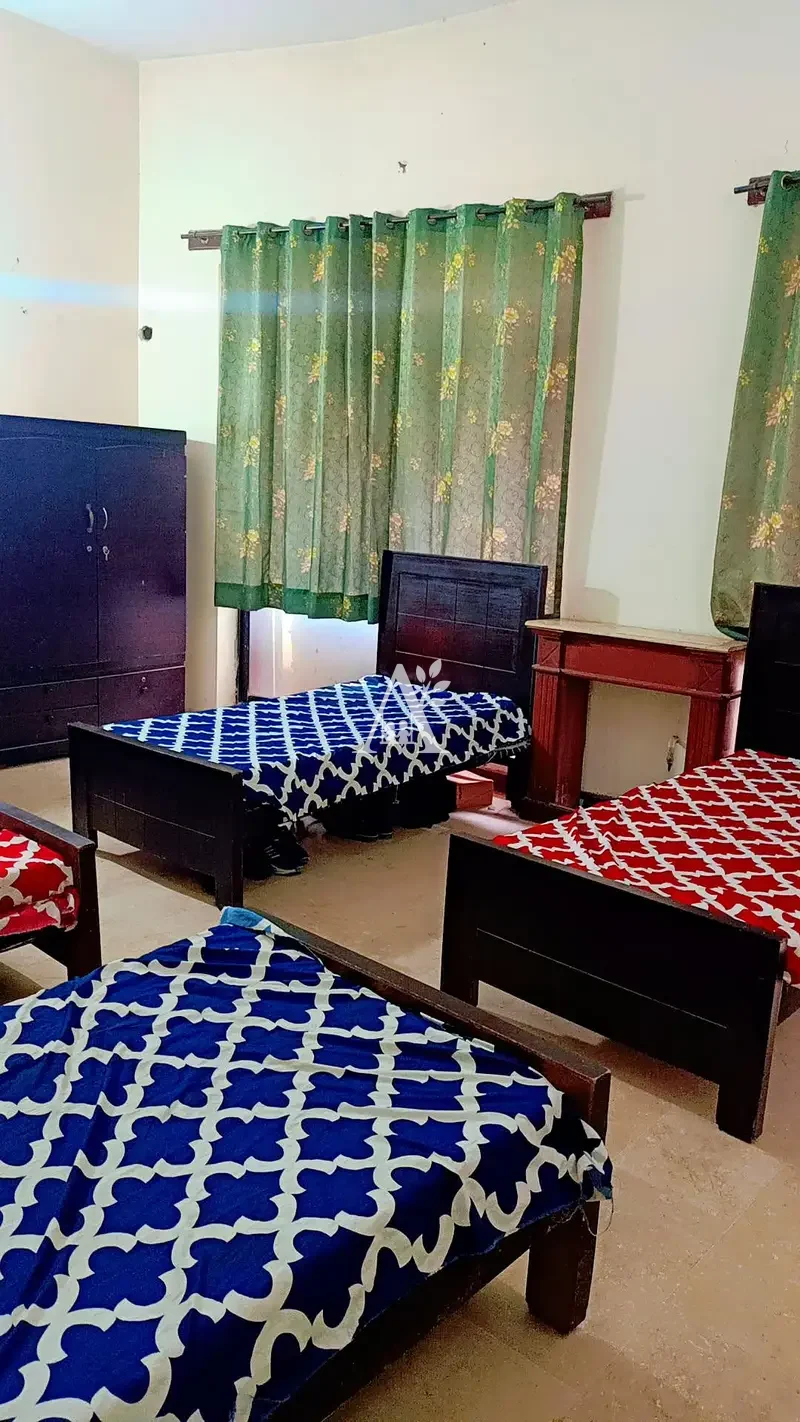 Boys hostel for rent in E-11/4, Islamabad photo 2