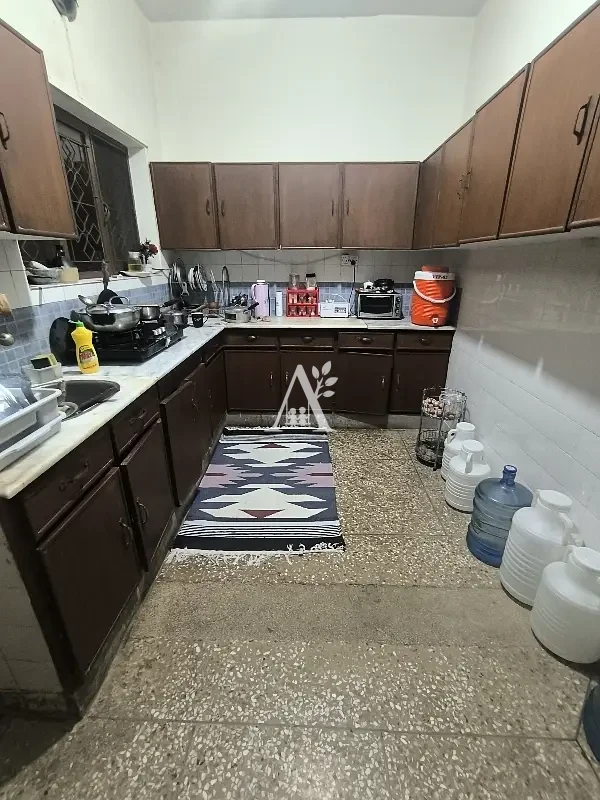 House for rent in G-10, Islamabad photo 3