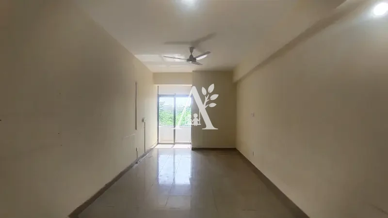 Office for rent in G-11, Islamabad photo 5
