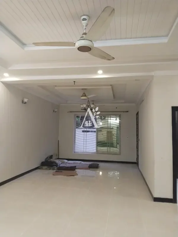 House for rent in F-11, Islamabad photo 4