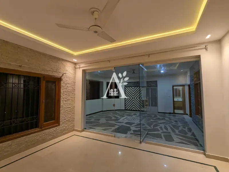 Upper portion house for rent in F-7, Islamabad