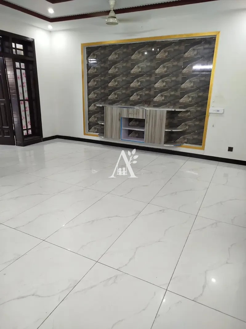 House for rent in G-13/2, Islamabad photo 5