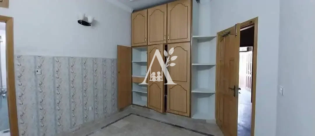House for rent in G-13, Islamabad photo 2
