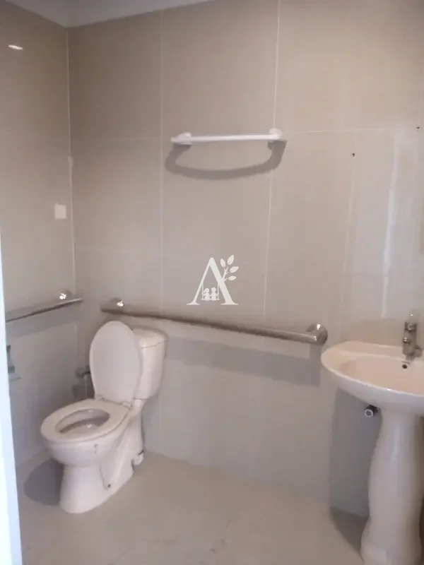 Office for rent in G-11, Islamabad photo 4