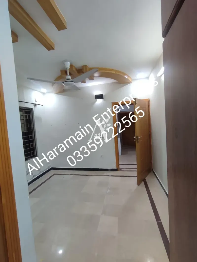 House for rent in G-11/1, Islamabad photo 3