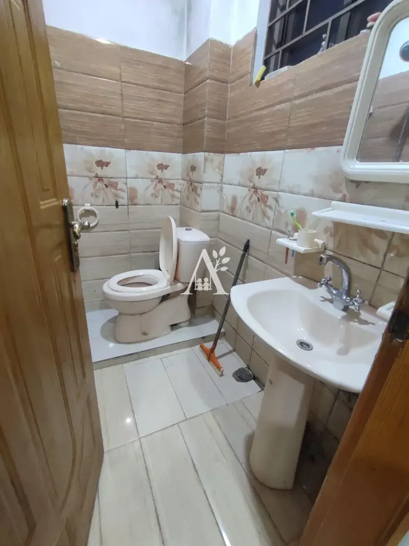 House for rent in G-11/1, Islamabad photo 5