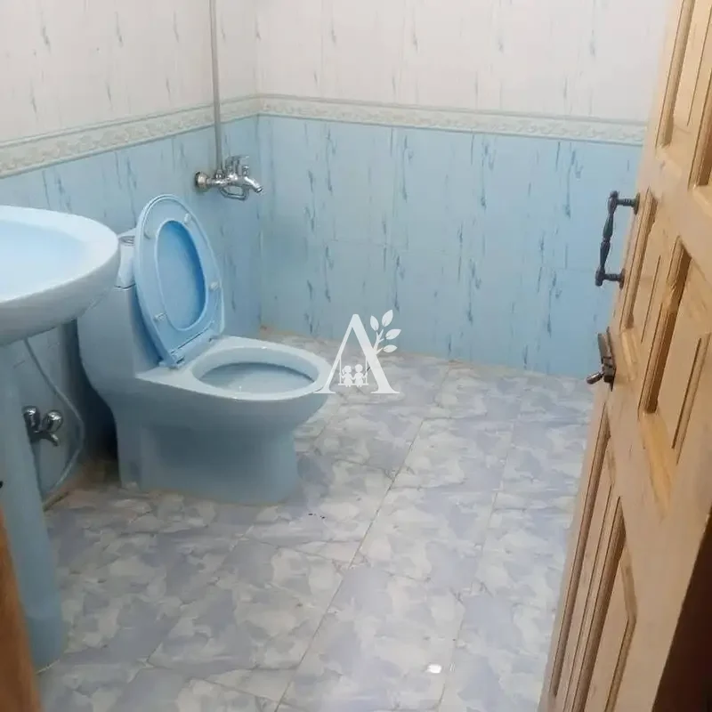 Ground portion house for rent in G-11/2, Islamabad photo 2