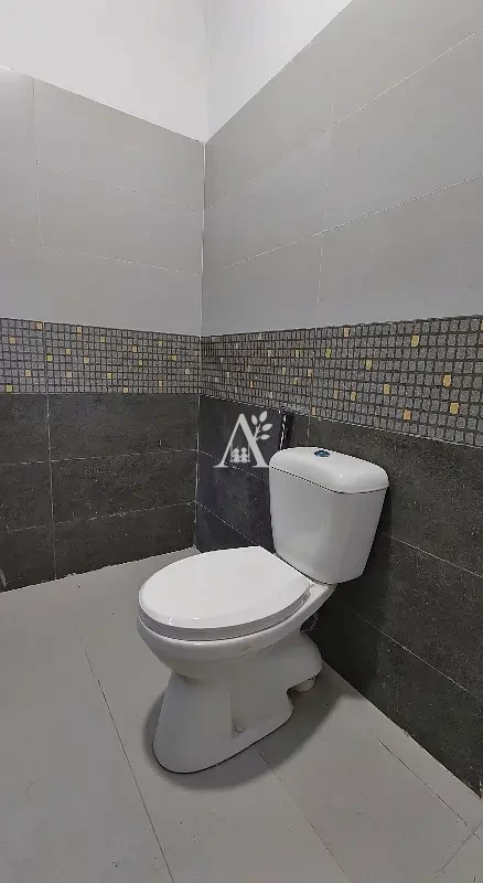 Office for rent in F-10, Islamabad photo 4