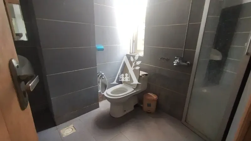 Office for rent in G-11, Islamabad photo 5
