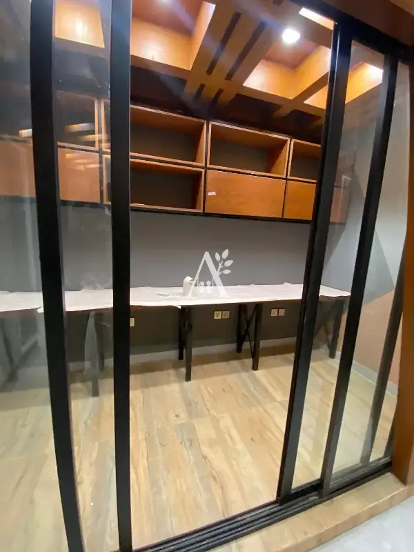 Office for rent in F-10, Islamabad photo 3