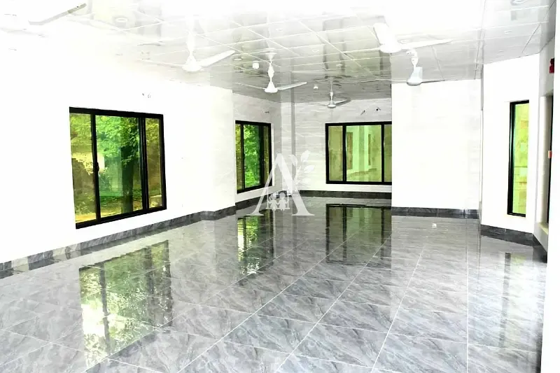 Office for rent in G-8, Islamabad photo 3