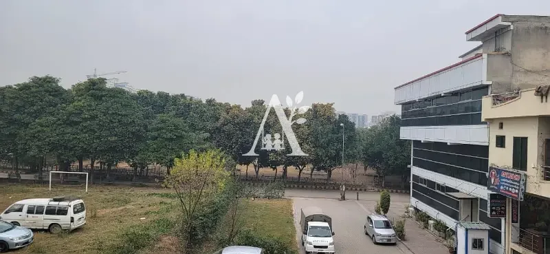 Office for rent in G-11/3, Islamabad photo 3