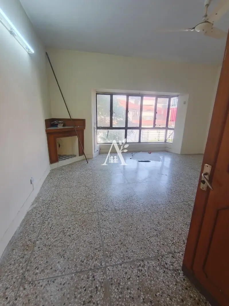 House for rent in G-10/2, Islamabad photo 5