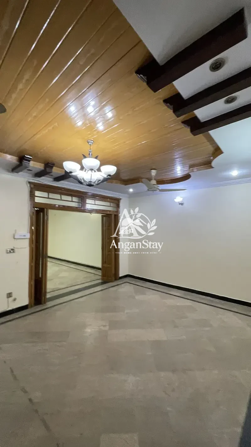 House for rent in G-13/3, Islamabad photo 2