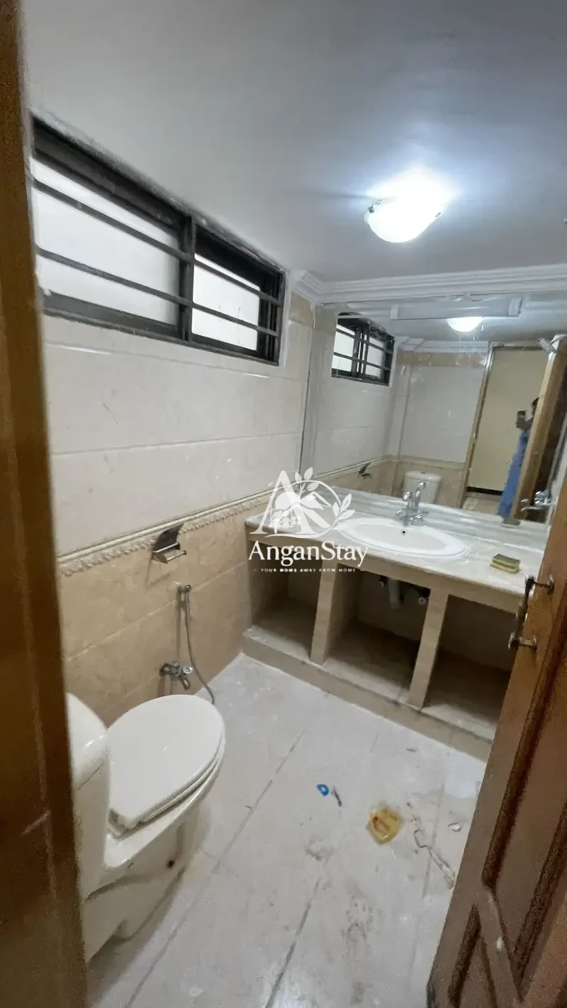 House for rent in G-13/3, Islamabad photo 3