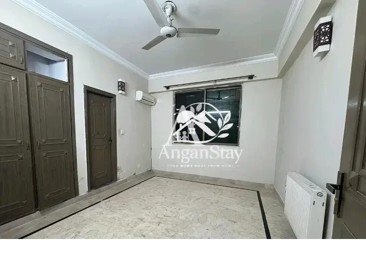 House for rent in G-13, Islamabad photo 2