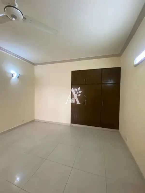 3-bedroom apartment for rent in F-11, Islamabad photo 5