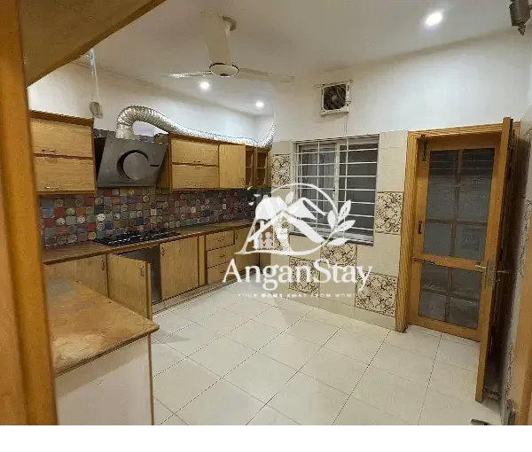 House for rent in G-13, Islamabad photo 5