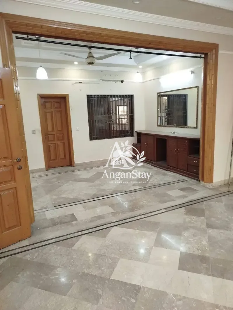 Upper portion house for rent in G-13, Islamabad photo 4