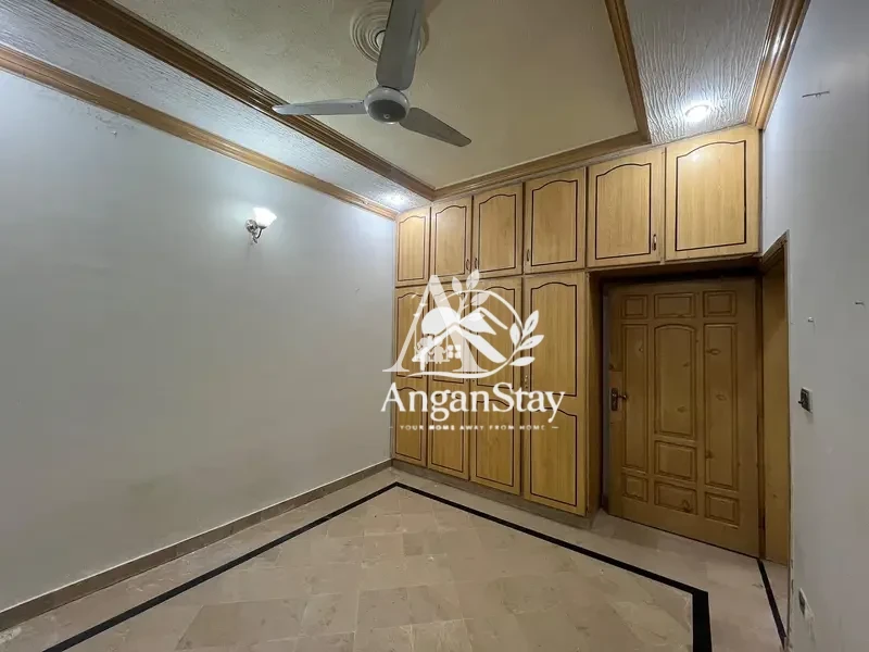 House for rent in G-13, Islamabad photo 4