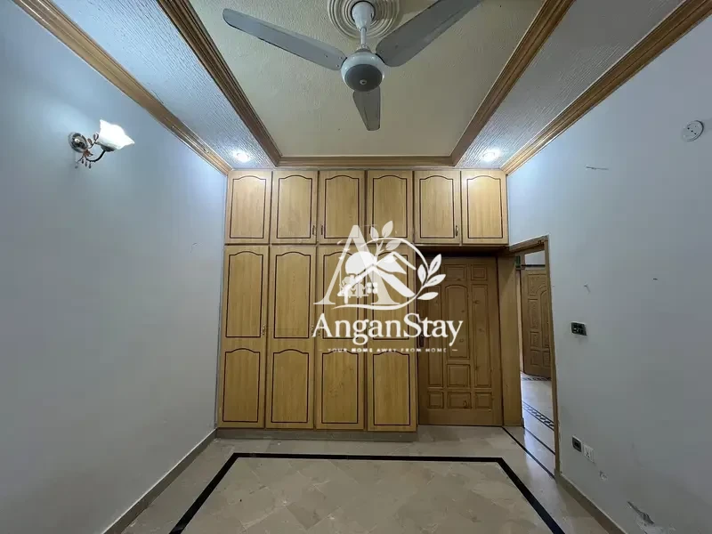 House for rent in G-13, Islamabad photo 5