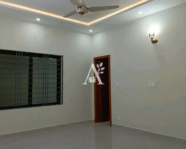 Ground portion house for rent in G-13, Islamabad photo 2