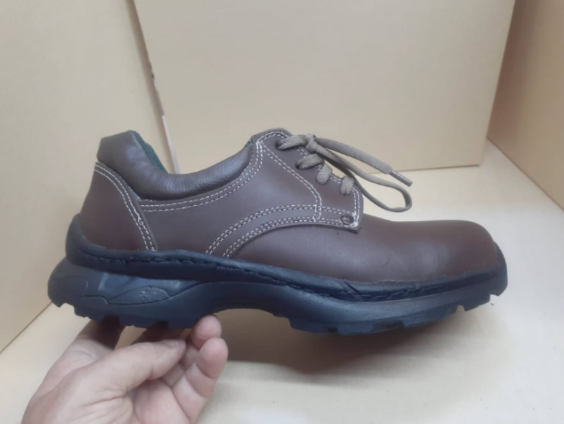Imagen Zapato marrón cuero flor 2 mm - Calzado de seguridad profesional