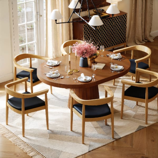 Conjunto de comedor Japandi con mesa extensible y 6 sillas