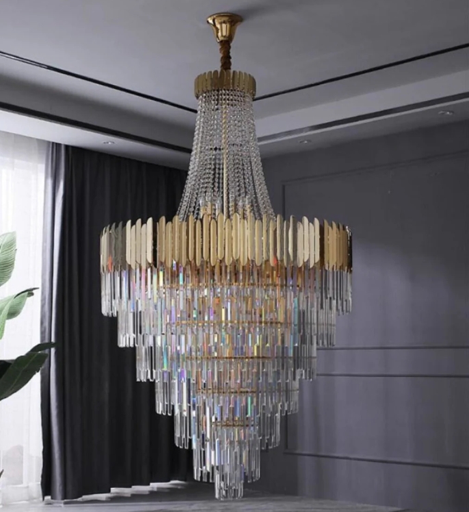 Lujoso candelabro moderno de cristal