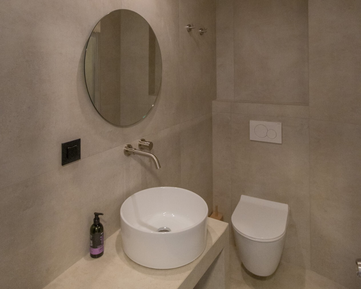 Artina Hotel Room