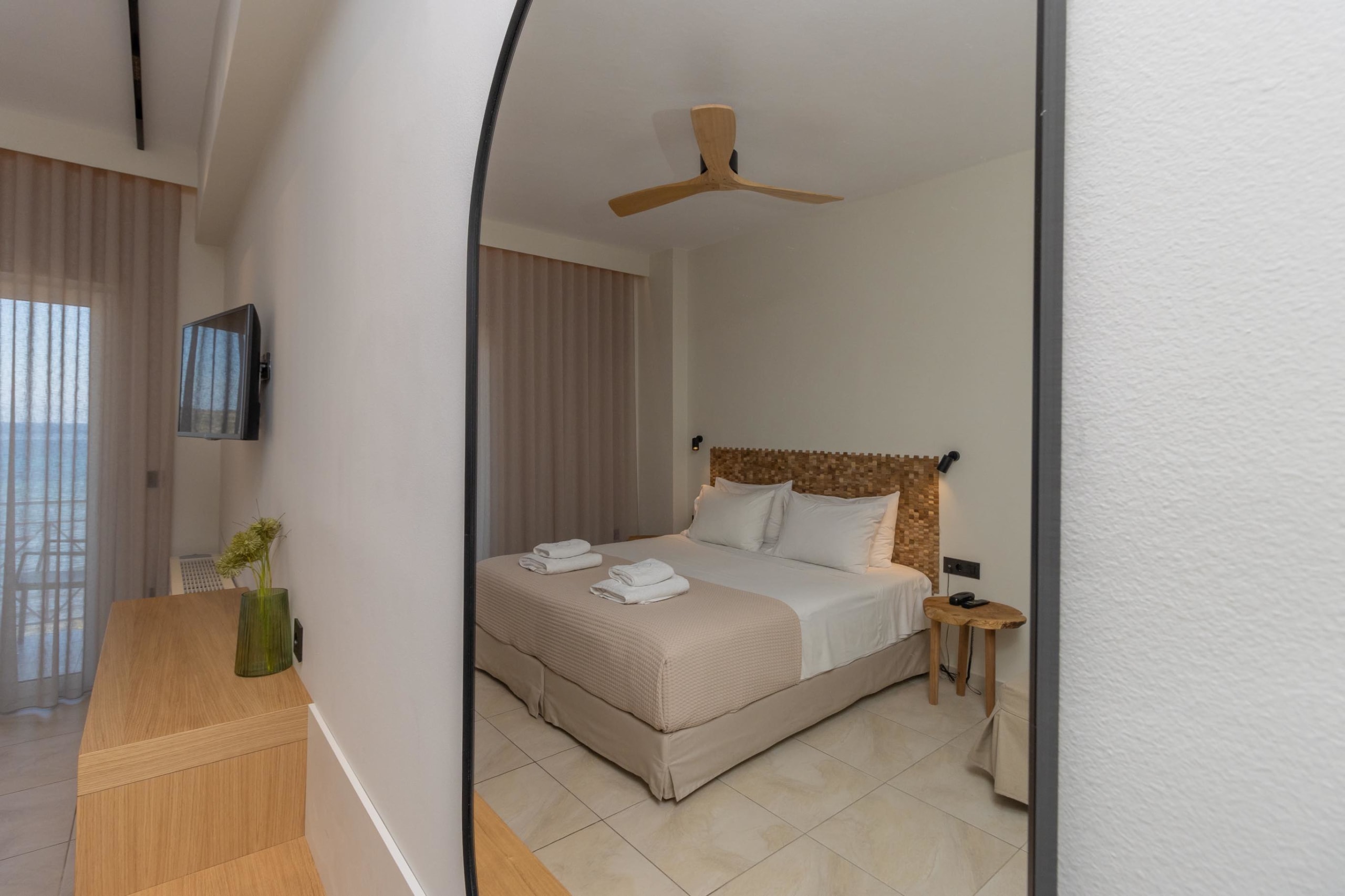 Soupier Room Furniture Artina Hotel