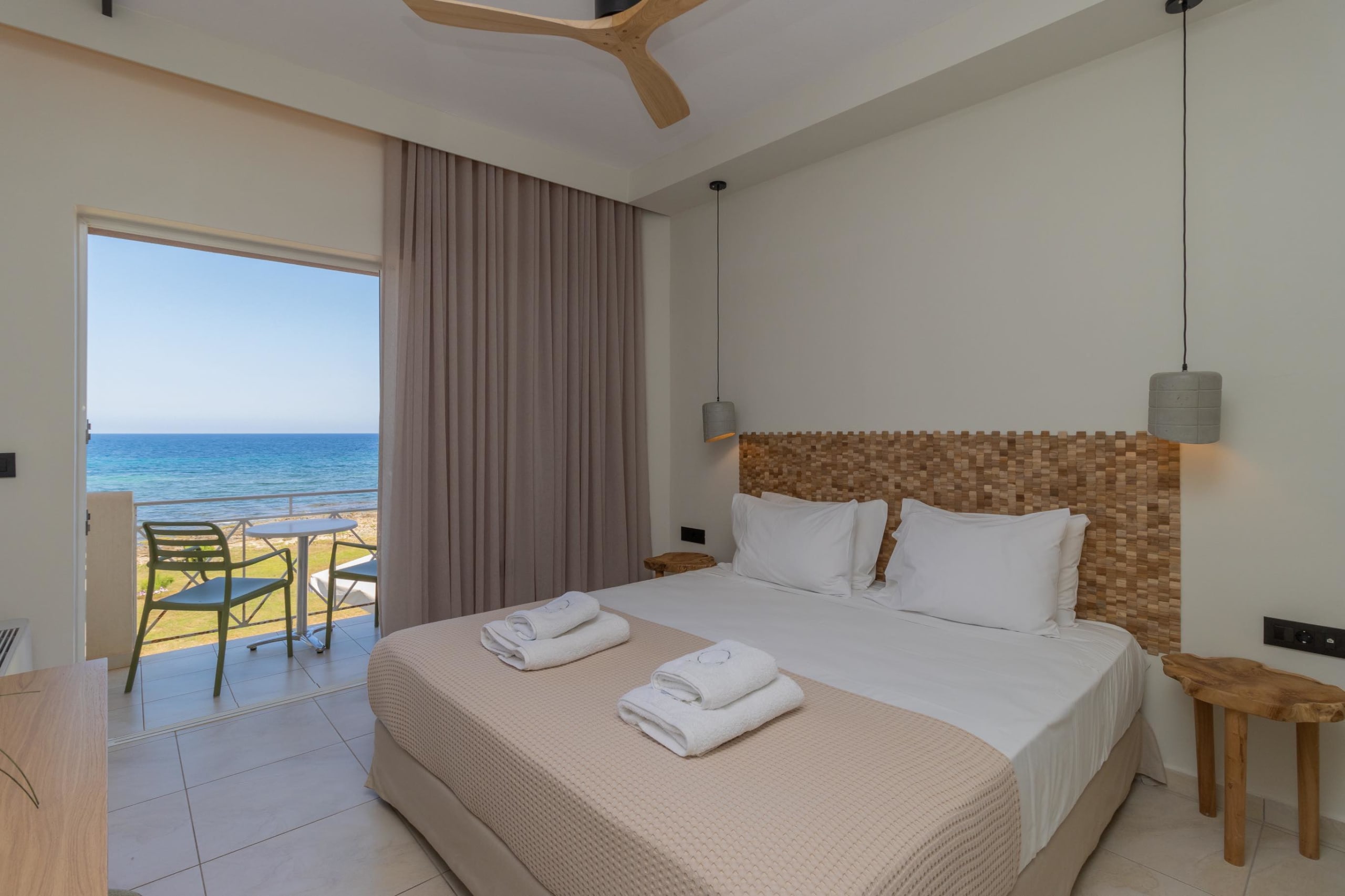 Artina Room