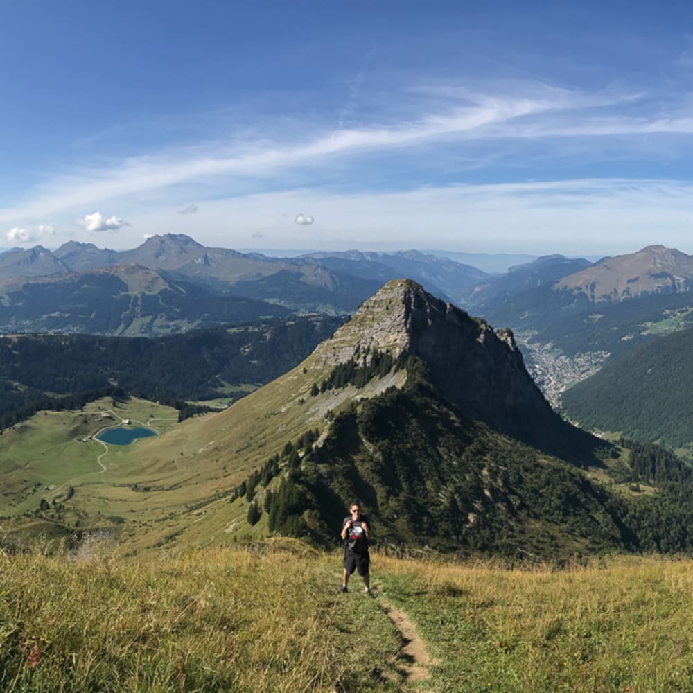 A wide panorama from the Pointe d’Angolon