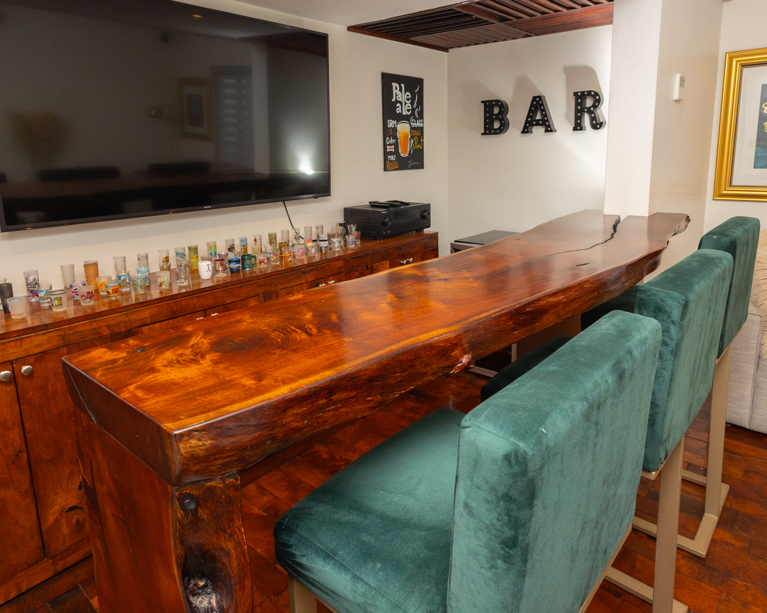 Bars & Shelving in walnut