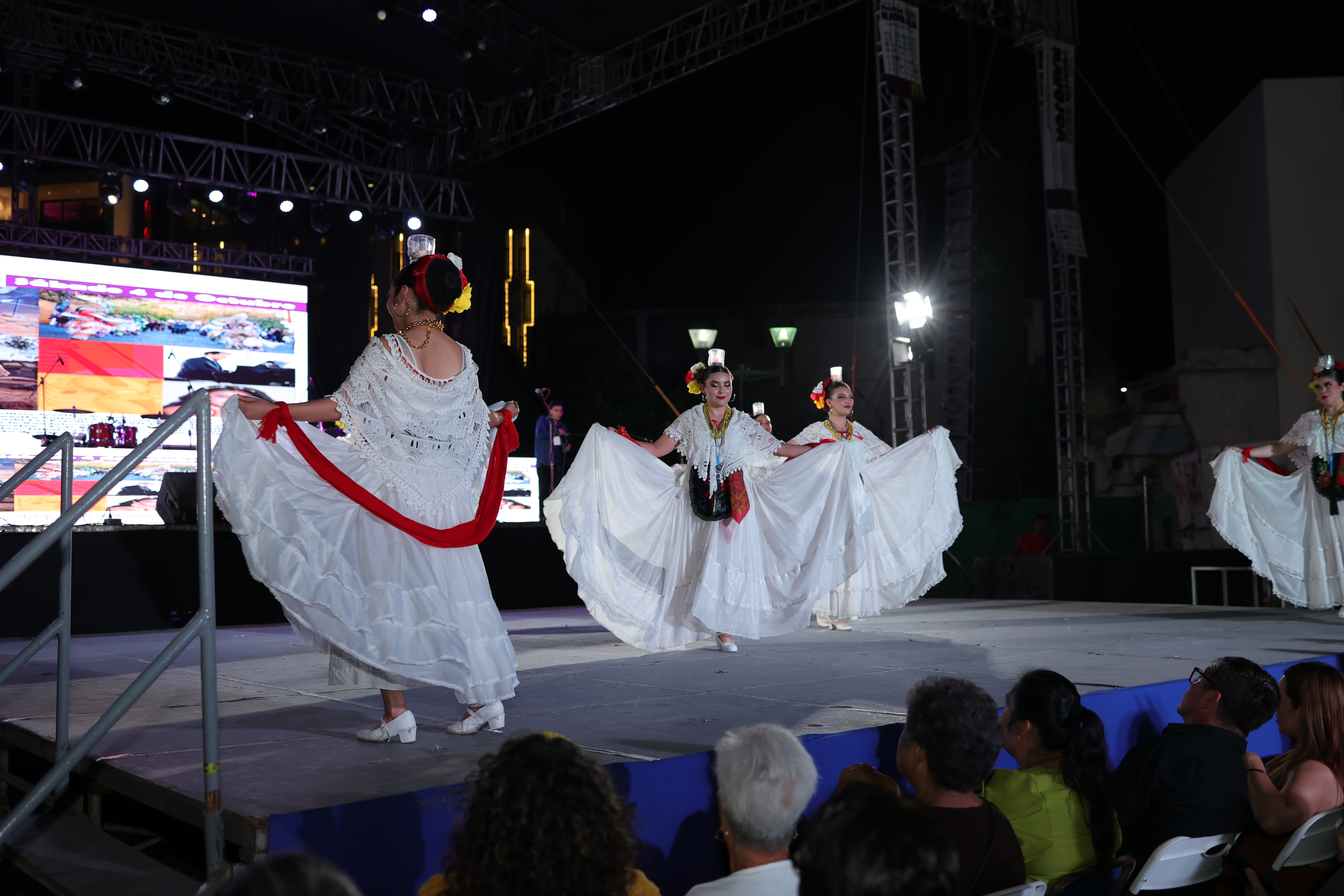 tradicion-mestiza-bailable-folklorico - Foto 216
