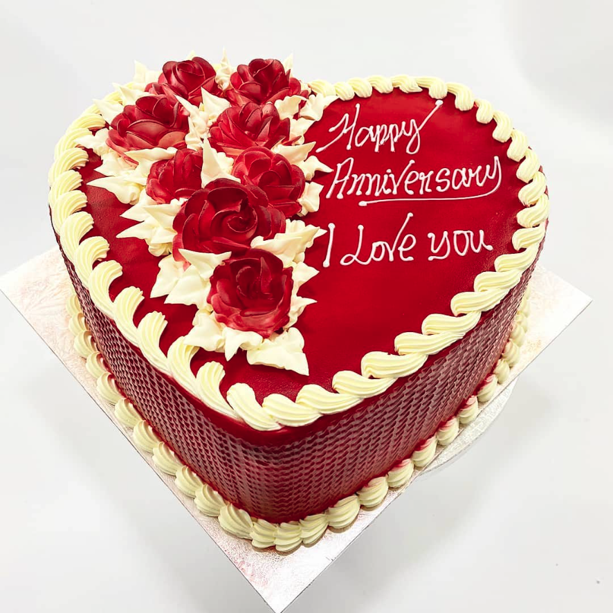 cake image of 8" / 4" (£45)
