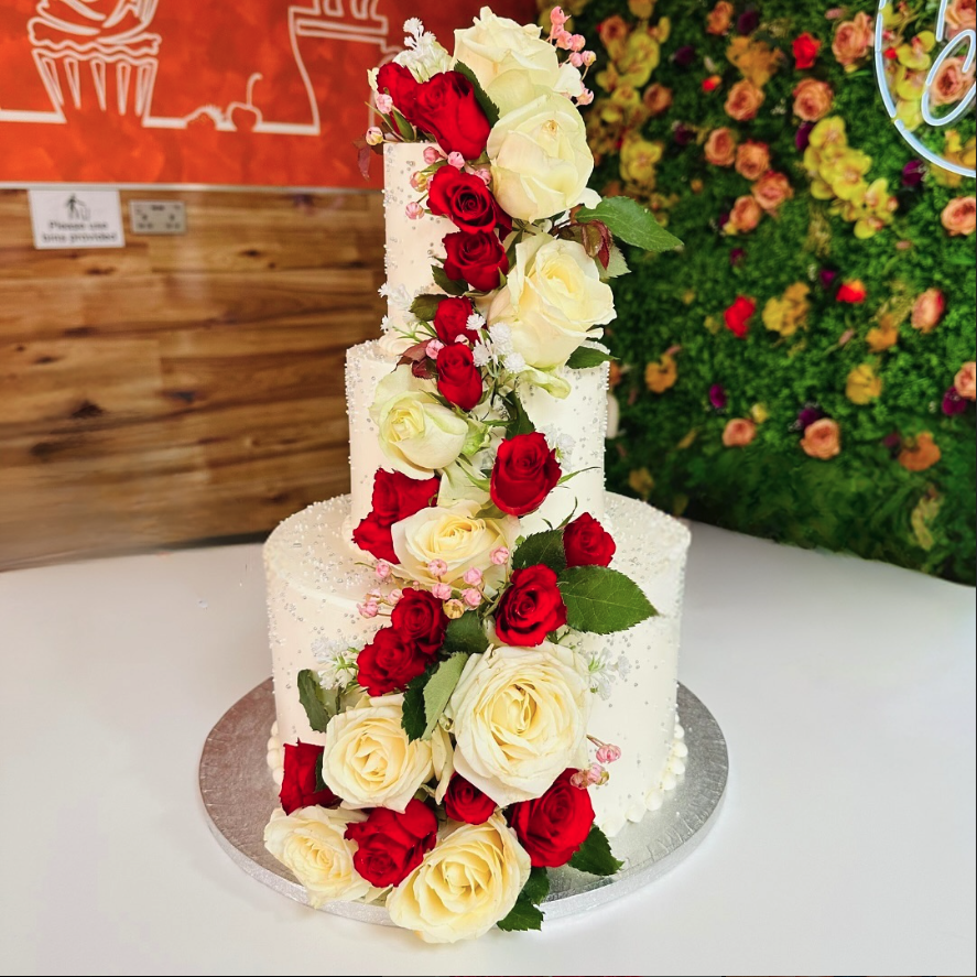 cake image of 10"/5" , 6"/4" & 4"/4" - £255