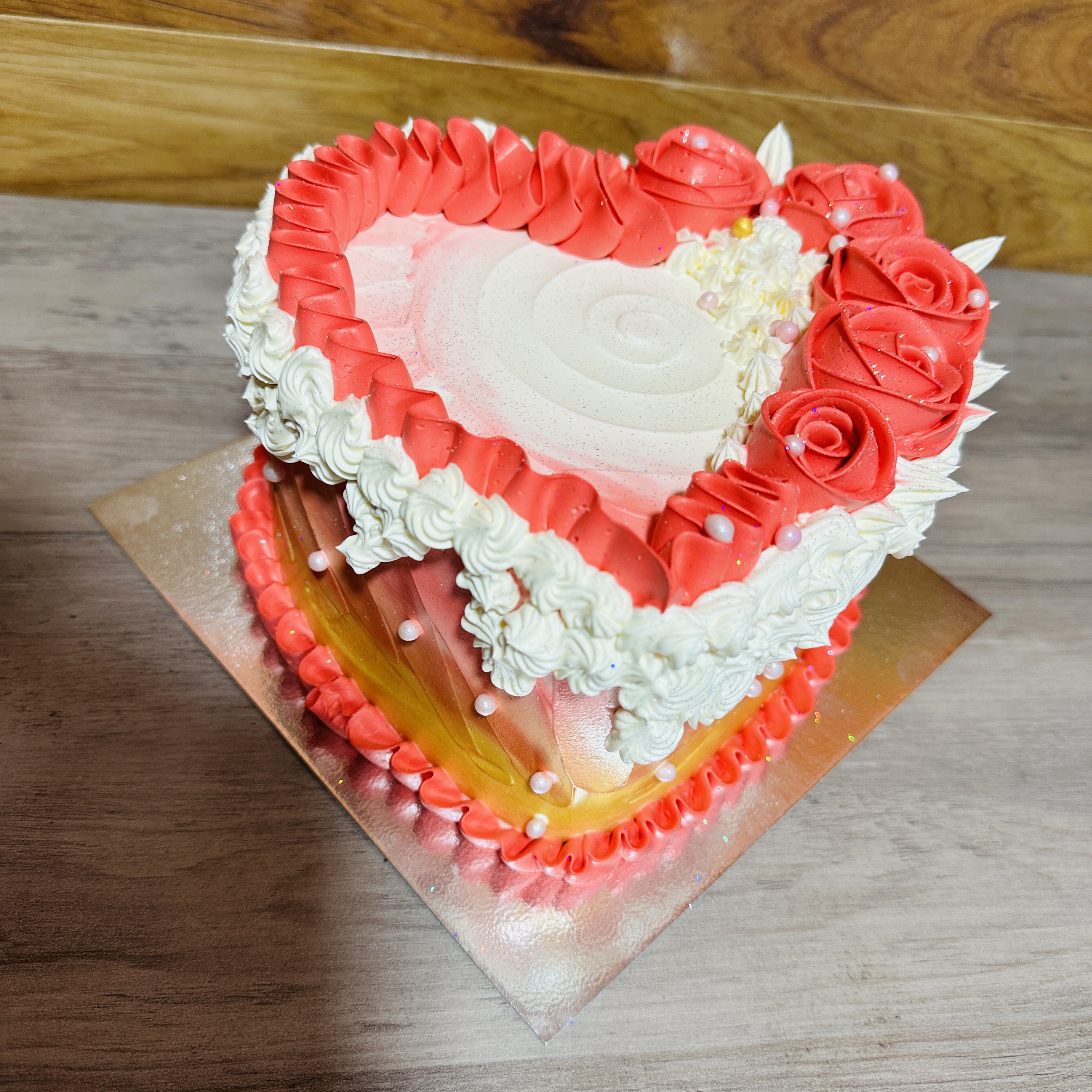 cake image of 6" / 4" (£25)