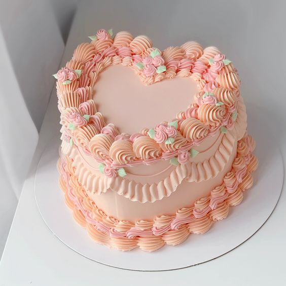 cake image of 6" / 4" - £40