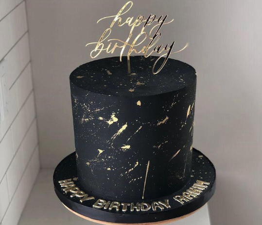 cake image of 8" / 8" Fondant - £155