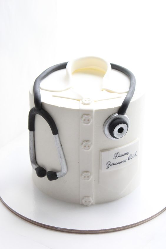 cake image of 6" / 5" Fondant (£70)