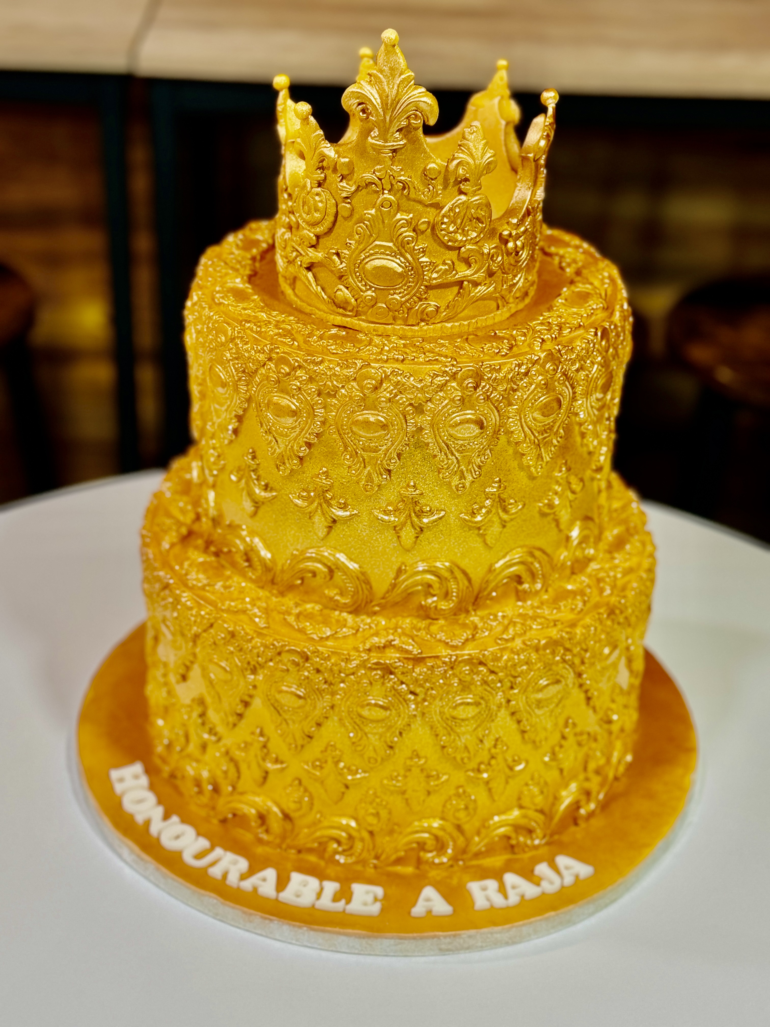 cake image of 10"/5" & 8"/5" - £365 (Fondant)