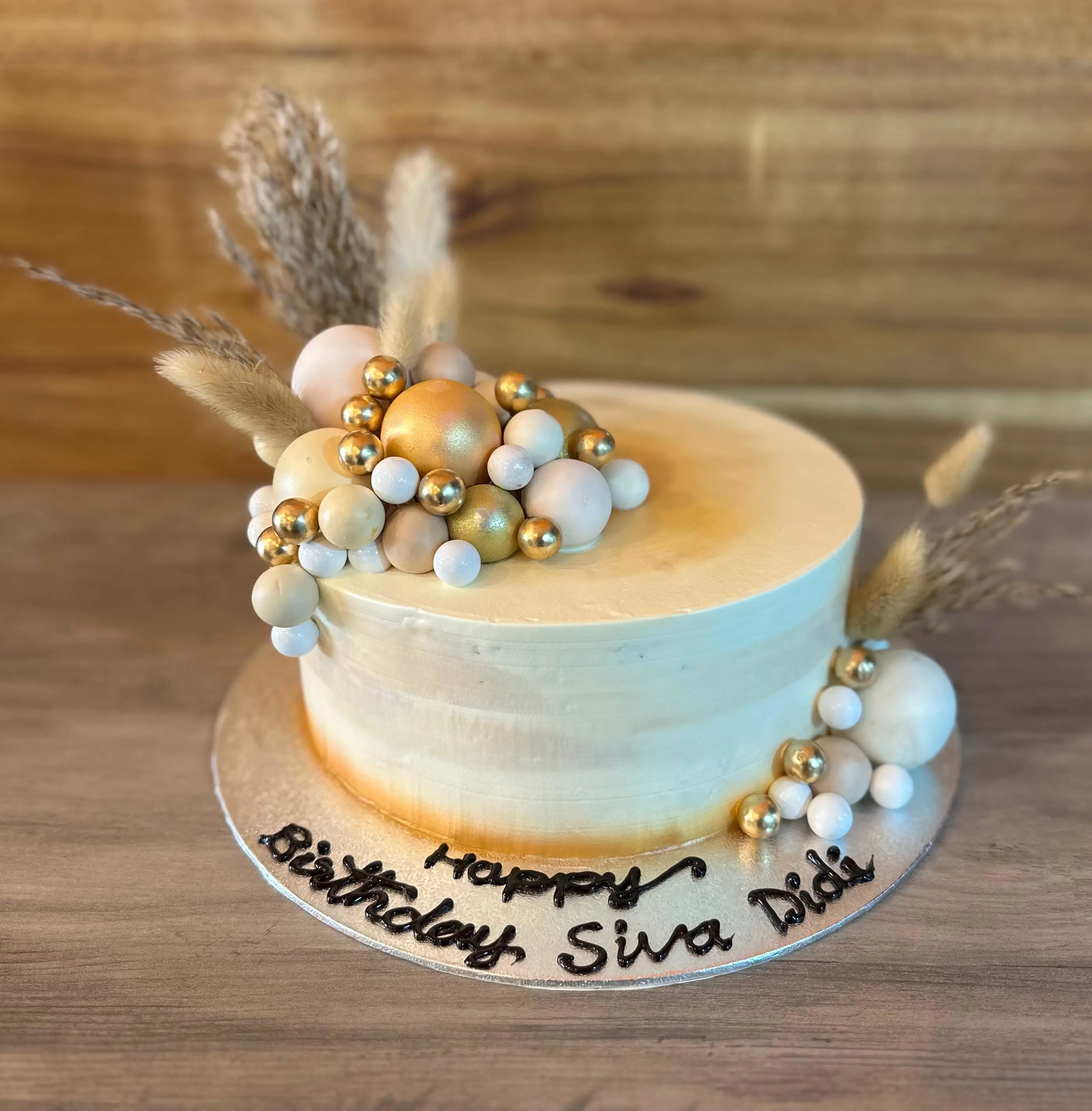 cake image of 8"/4"