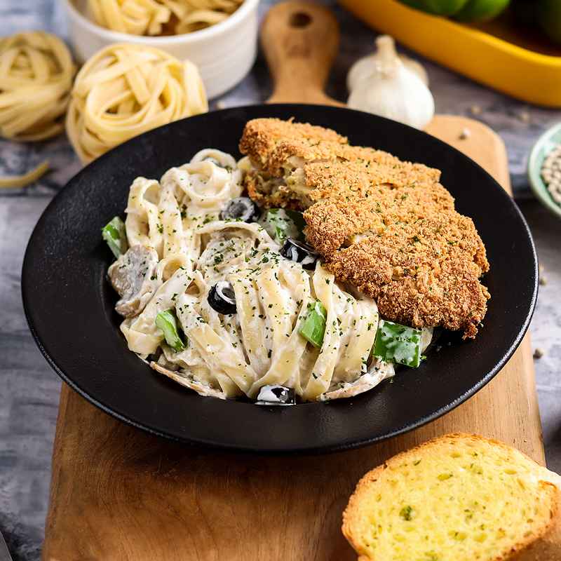 Classic Alfredo Pasta