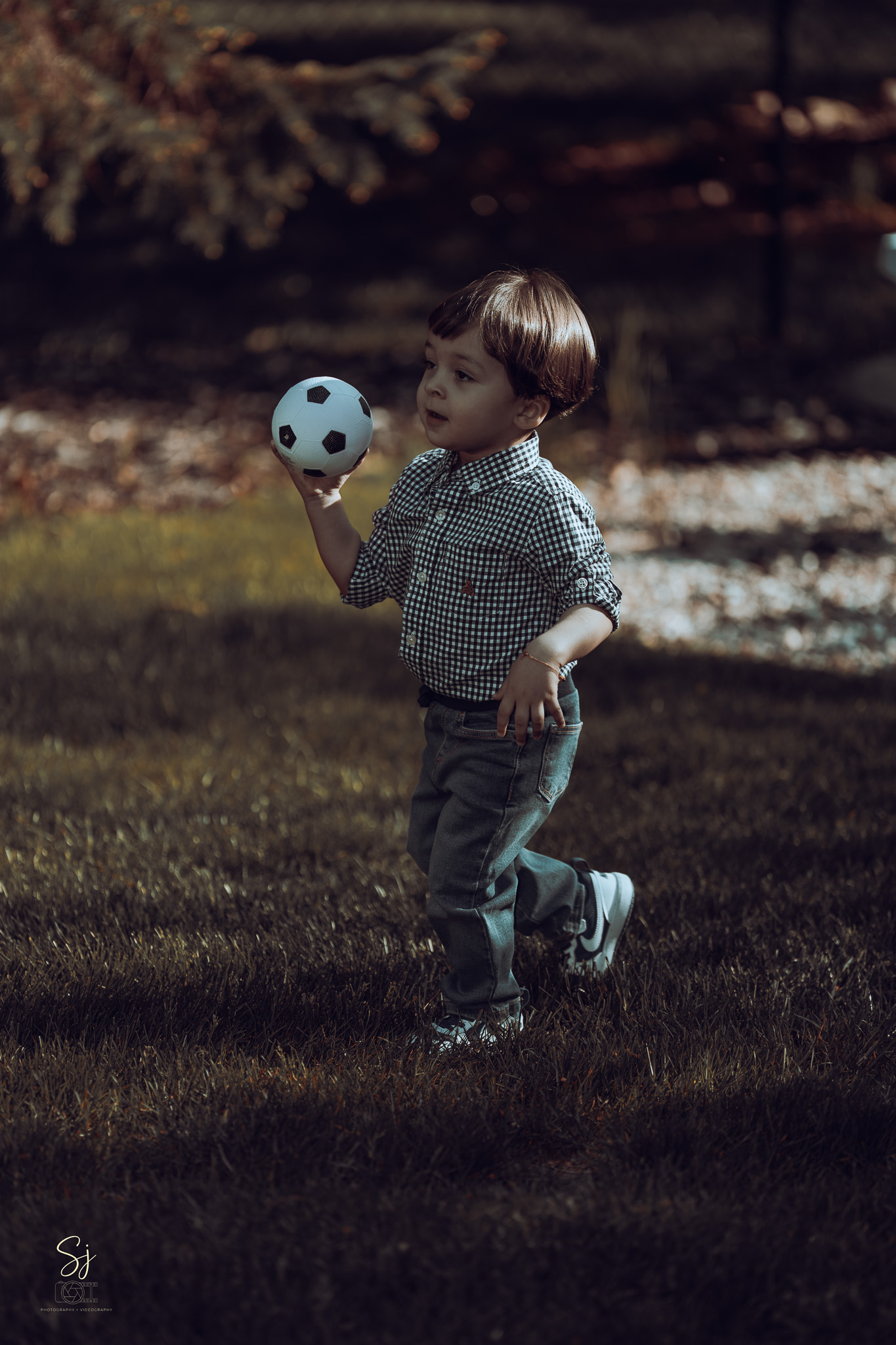Child portrait outdoors