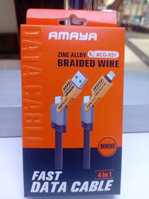 Amaya 4 in 1 Cable