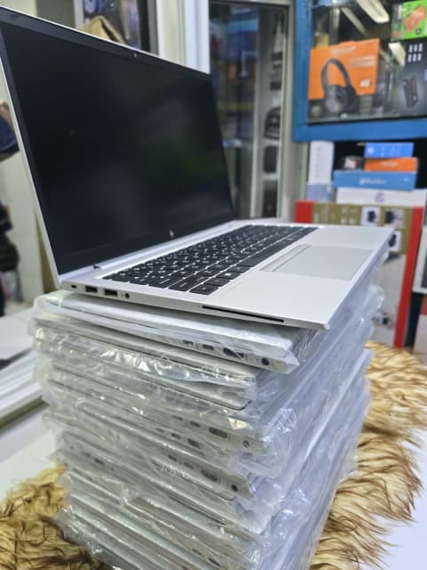 HP Elitebook 845 g8 AMD Ryzen 7 8GB 256GB SSD Laptop (Refurbished)