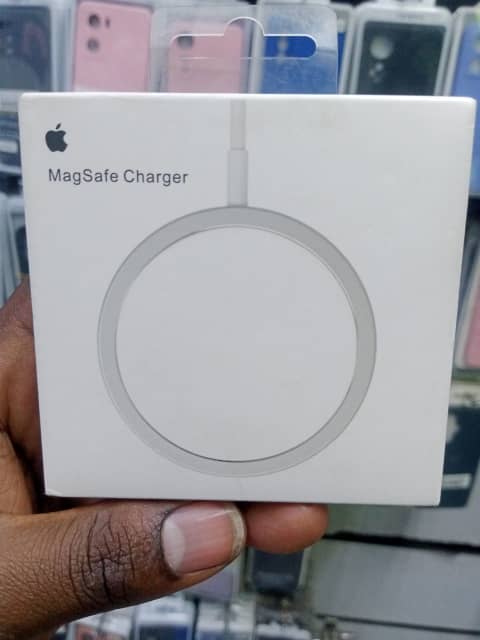 Apple Magsave Charger