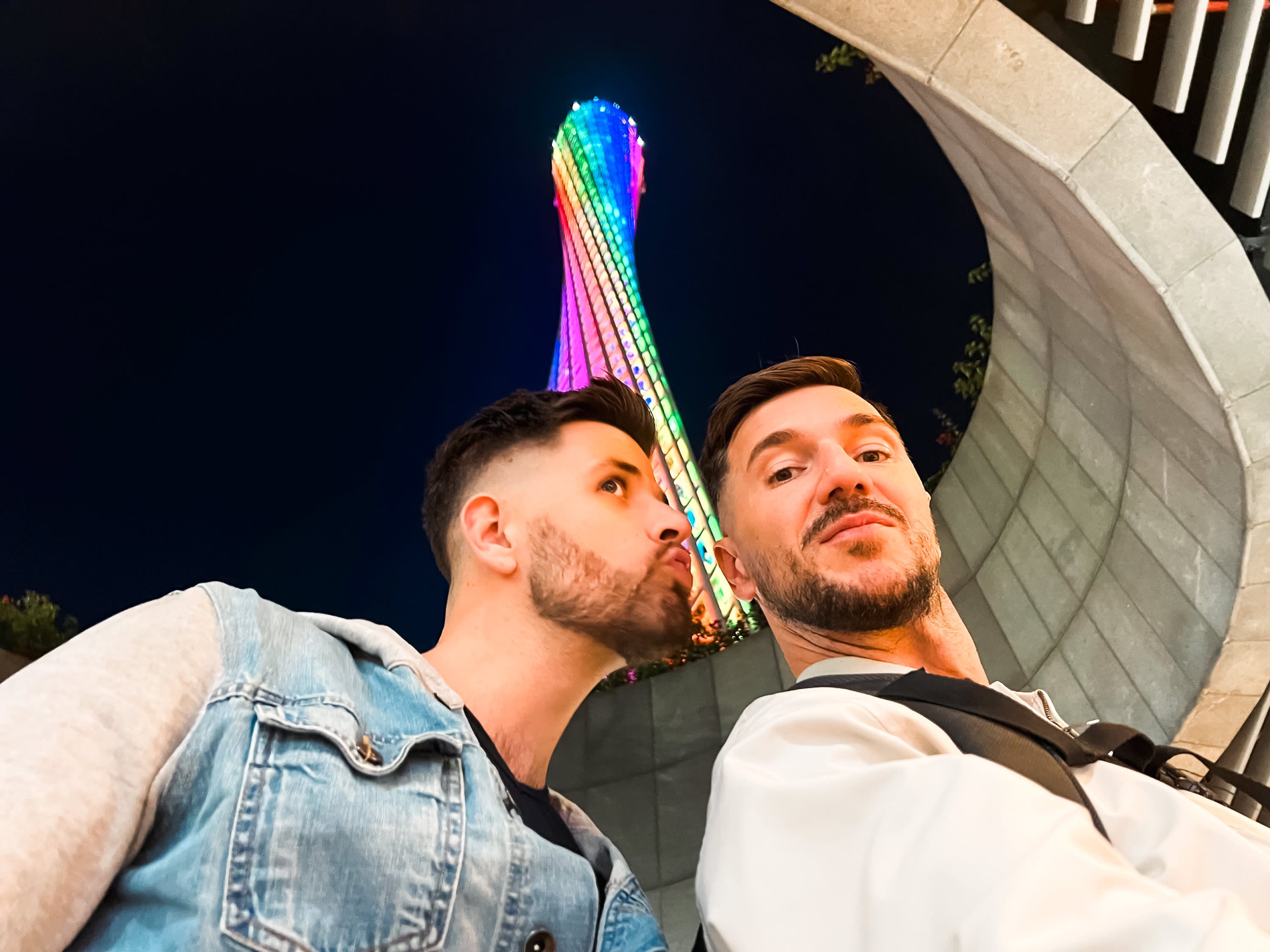 Gay Guangzhou Guide: LGBTQ+ Bars, Clubs & Hotels 🇨🇳