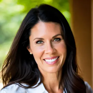 Marcey Khalil Headshot